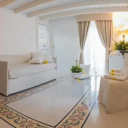 Dimora Dell'osanna Di Charme B&B 카로비그노