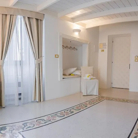 Dimora Dell'osanna Di Charme B&B