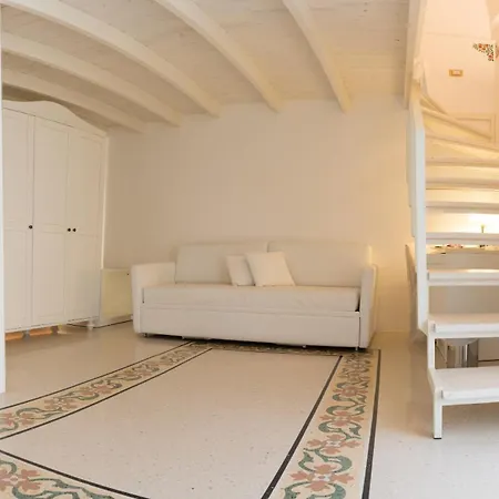 B&B Dimora Dell'osanna Di Charme 4*