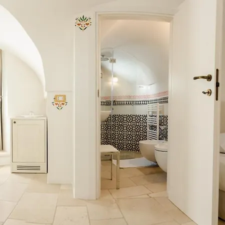 Dimora Dell'osanna Di Charme B&B 4*