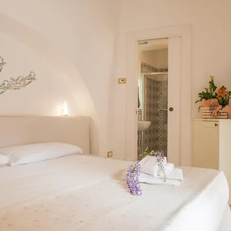 Dimora Dell'osanna Di Charme 4*